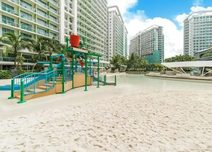 Azure Staycation Paranaque 4*